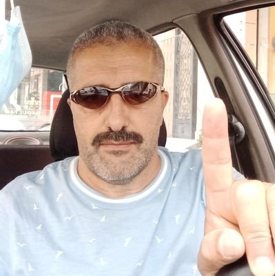 je suis un blogueur qui aime son pays L'Algérie positive
