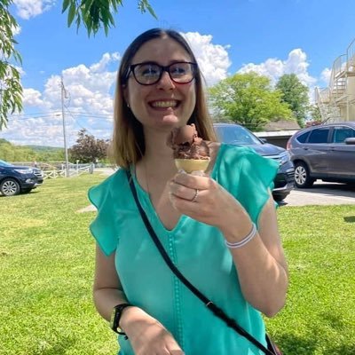 StaircaseLeanne's profile picture. Mom, I am a rich man ✨ Mathematically sophisticated (she/her)