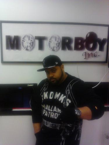 I'm from 7mile and I love GOD....Lay Down!!!