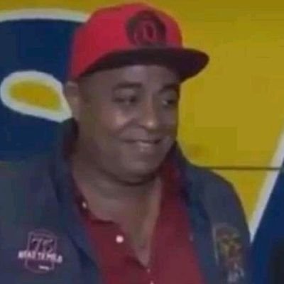 NiniHiki's profile picture. نقولك هادشي كامل لي دايرو فهد الشبابيك المغلقة هو النااصيري ...شكون خر ؟ الننااصييري