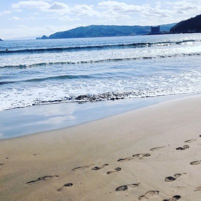 最近は愚痴アカントになってきた。海とワインが好き。 雨男が人生を楽しむアカント。ワイン全然まだ,わからないけど、これから勉強します。 #人生楽しんだもん勝ち #ワイン #ダイビング #自由