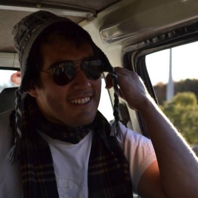 Arquitecto urbanista y cantante frustrado ☭