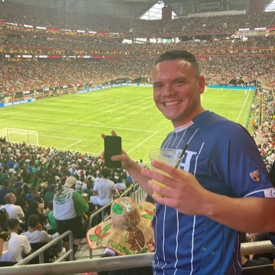 angelhn20's profile picture. it’s Valladares ;) …. #latino #🇭🇳