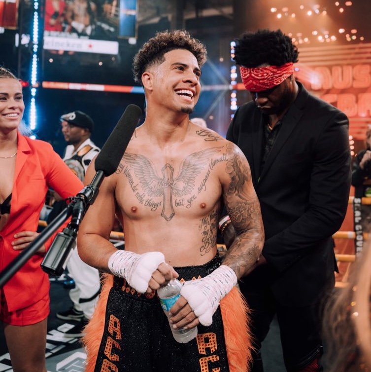 Austin McBroom Profile