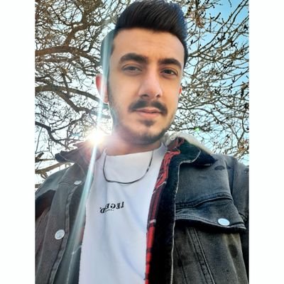 barista_bey's profile picture. ☪﷽☪            
                                                                           
Değil mi ki, kavuşmalarımız topal ayrılıklarımız koşar adım...