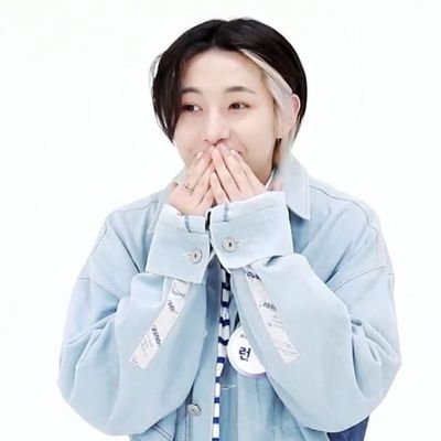 porongjaee's profile picture. 🦊🐰