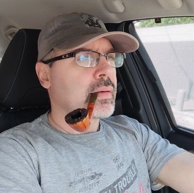AZamansky's profile picture. Pipe smoker