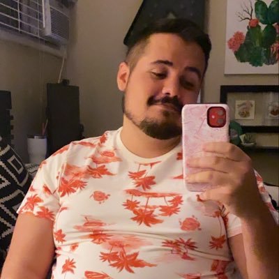 Just your average fat boy with a deep rooted appreciation for men of a larger stature. 🎮 🌈 🐷 🐻