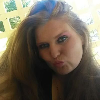LarissaSpringe1's profile picture. Fun with girl