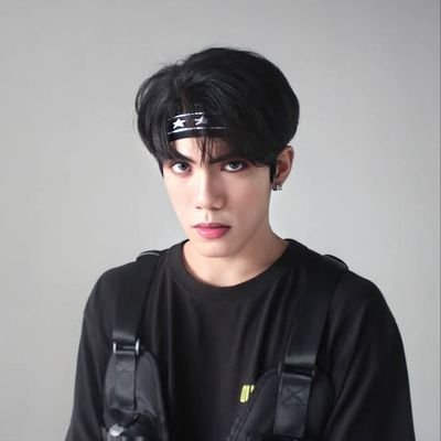 toberistell's profile picture. Fan account for SB19💙