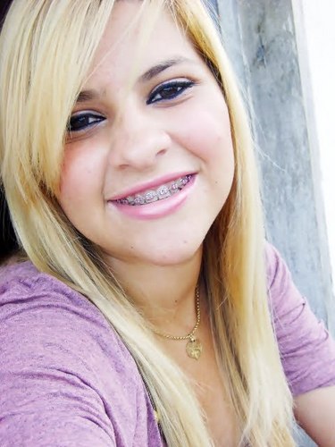 Continue se levantando. Até que a vida se canse de te derrubar.