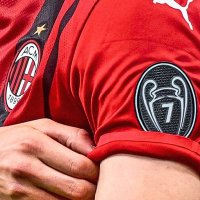 LO ZIO 🔴⚫ (@reozioo) 's Twitter Profile