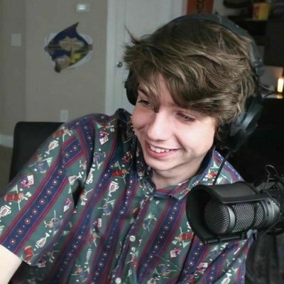 Laura77947326's profile picture. Hi I am Laura. I love Hilal.💙🦕