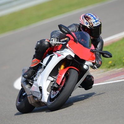 Motography 📸 - Bike Racing 🏁 - Road Racing/TT 🇮🇲 - Honda 🇯🇵 - Otto 🐶
Grouchy introvert with a flat social battery.