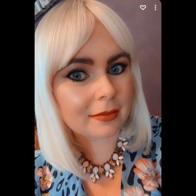 Owner of Capello Hair Lounge. A salon and a bar 🍻💇🏼♀️🥂💇🏻♂️🍸