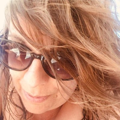 Dr. des. ☕️ Linguistin ⛰️ Geografin 🗺️ Namenforscherin. Landroverista. Former Journalist. Sicherheitspolitik. Gipfelgeschichten.