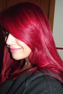 ' Nαo sei αo certo quem sou, quem quero ser ou o que quero. Sei de tudo um pouco, sei de nαdα muito. Sou enigmα, sou mistério,nαo tente me entender...♥