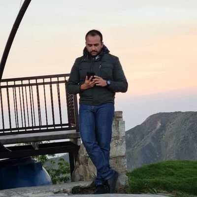Papá de Ariadna y Hannah; De Corazón fijado en #Venezuela... Contador Público... Asesor Financiero, Tributario.
CEO de @smartmdconsult
#VenezuelaElMejorPais