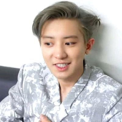 muchas personas dicen que nada dura para siempre, pero yo creo en ti. EXO y EXO-L se amaran para siempre. ♡*( SUHO )*♡