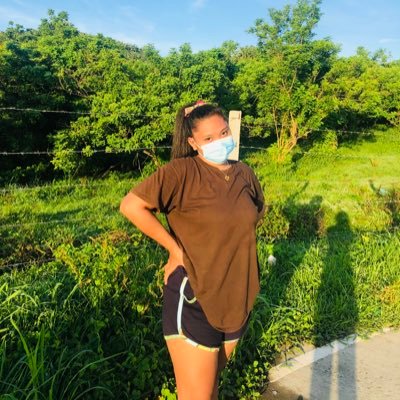 besmeys's profile picture. Pa tweet tweet lang ako dito pero di ko na alam password ng twitter ko HAHAHAHAHAH