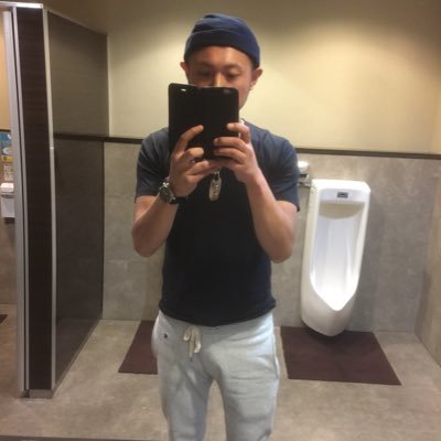 都内駐在会社員です✨ 趣味、バイク🏍（ひよっこライダー🐣）お酒🍺、キャンプ🏕、音楽♫ 共通の趣味の方宜しくお願いします‼️