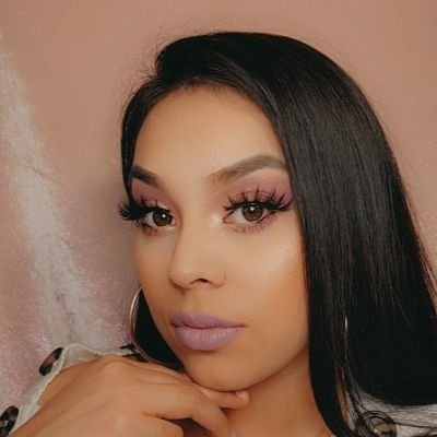 queenG1122's profile picture. Follow me on facebook:GinaAndrea 
Instagram:makeupbygina4 
Tiktok:@makeupGina4