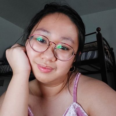 denisemariel_'s profile picture. Work hard. Play hard. 
upd bscs 🌻