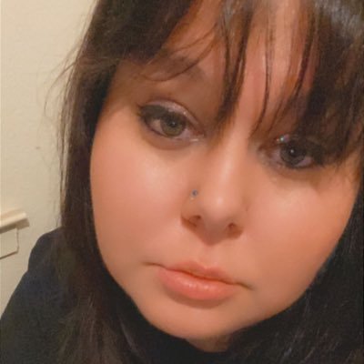 itsjustarielxo's profile picture. memes. bands. art. stupid shit. she/her.