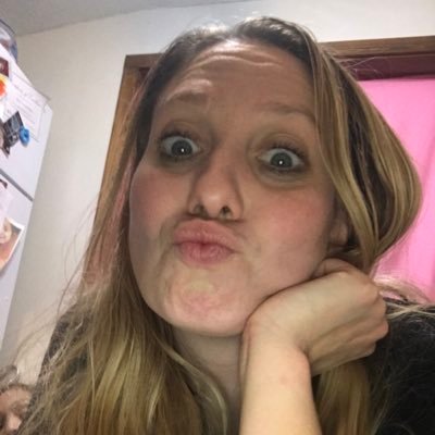 ChibiTrousers's profile picture. mod for @nickitaylor lover of league and a filthy otp jinx main