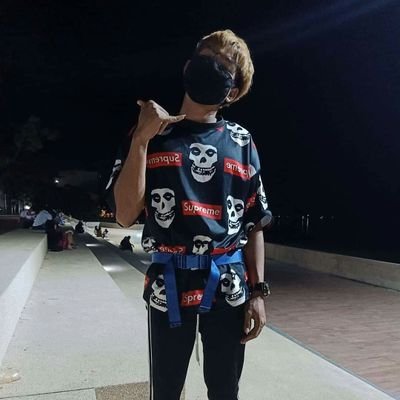 36xptUX84lCLqEJ's profile picture. 