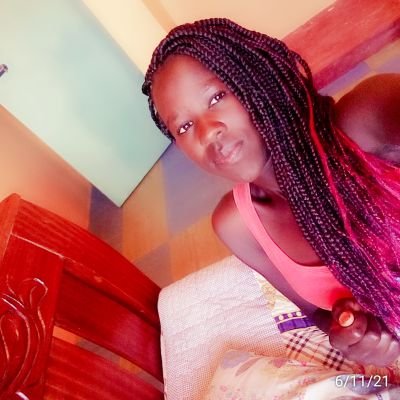 Charielie3's profile picture. negativity is noise