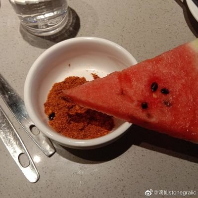 ksj_nini's profile picture. 