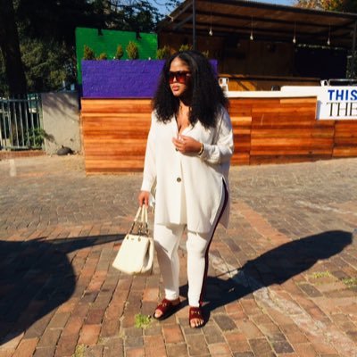 Aya_mabi's profile picture. If the words you spoke appeared on your skin, would you still be beautiful?