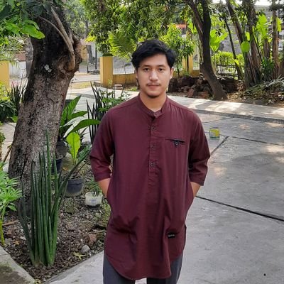 SyehIqbal's profile picture. Trying to be useful for others