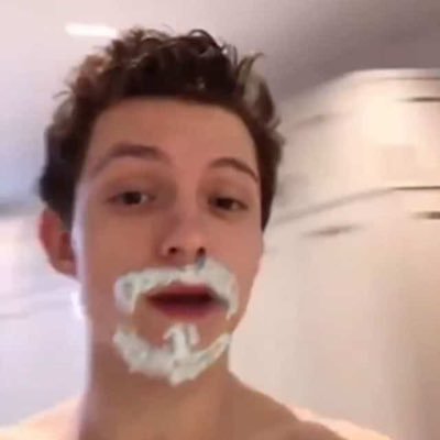 BagetsHunte_r's profile picture. 