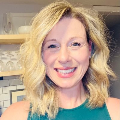 Public health advocate, sessional college professor, dog mom, sports fan, achiever of goals, and aiming to inspire positivity!🙋🏼♀️🐶💕💪🏻