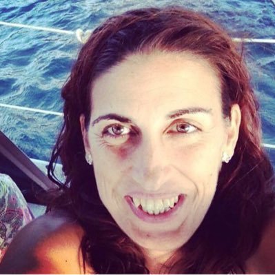 Cogito Ergo Sum. Leer cura la ignorancia, agiliza la mente y aviva la imaginación.