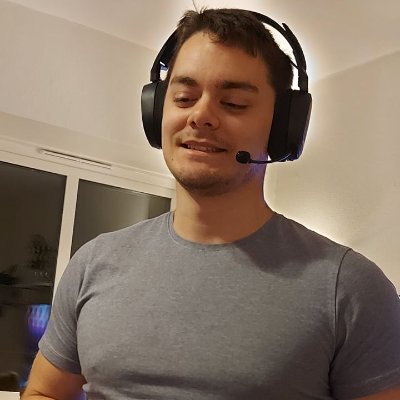 Streaming on twitch Mondays-Thursdays. God gamer. My Twitch: https://t.co/eWP0cNoEXX Discord: https://t.co/BOqZ3Upuz6