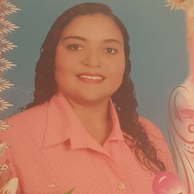 KelyAcuna's profile picture. Compartir en familia