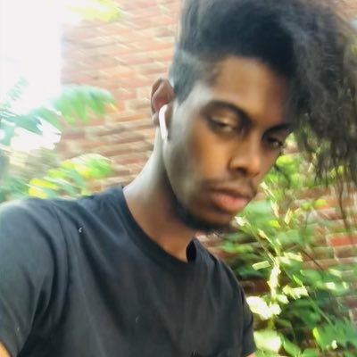 Hi I’m Taron and I currently make music; I’m on SoundCloud and everything feedback is nice, sometimes.
