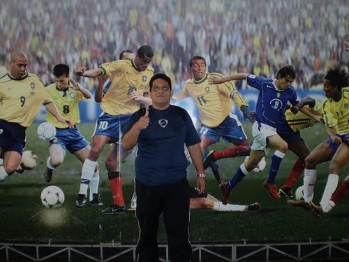 Casado, pai de dois filhos, avô, Cristão, Carioca, Servidor TJRR, Pedagogo, Direito, História , Flamenguista,  Vice Presidente FEJURR, faixa preta, judoca.
