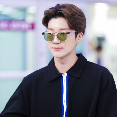 qyqy_737's profile picture. INNERCIRCLE