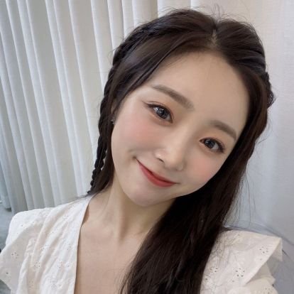 jianbunny's profile picture. #LIGHTSUM ♡ 
she/her