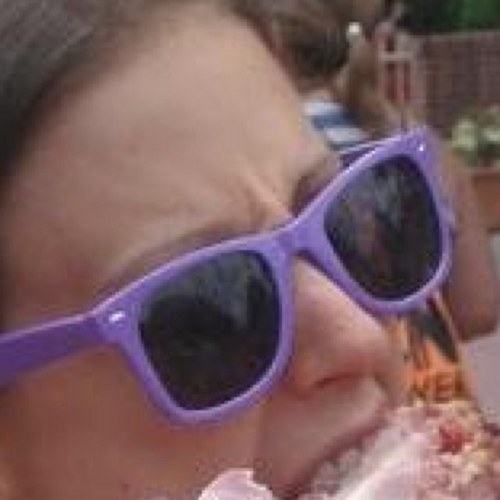 LaurenSunnies's profile picture. Hey, Im That Sexy Pair Of Sunnies That Lauren Lopez Wear's :) Oh How I Love That Girl. Yes, I'm In A Wonderful Relationship With RockysHair00 :) He Is My World