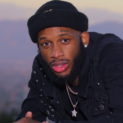 R&B Singer/Songwriter Follow me On IG @ Rellebey ( New E.P Out different personalities) Everywhere