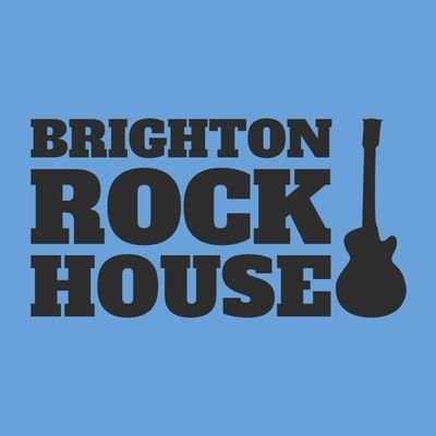 Amazing rockin' holiday let house brought to you by the Queen of Rock @leonagraham.
Book your stay now! 🤘
https://t.co/PLFHyUYN7X