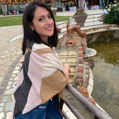 a_t_h_i_n_a's profile picture. Med Rep