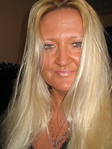 peace_love66's profile picture. Love music. Love to work out.