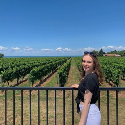 charlene_tutt's profile picture. 