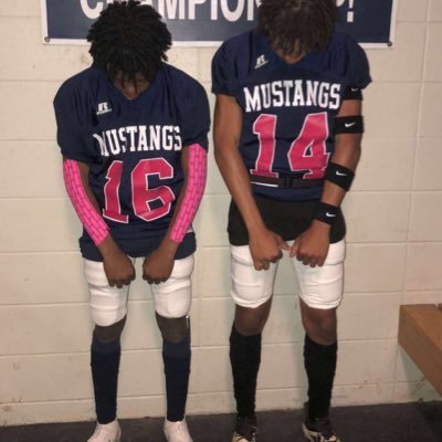 5’8 150 C/O 2024 wos high ~ Student athlete / WR / DB